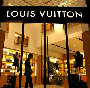 lavorare da louis vuitton stipendio|Louis Vuitton: recensioni su Retribuzione/Benefit .